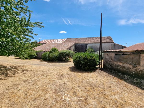 MAISON 115 M2 DEPENDANCES 400M² Le Tallud (79200)