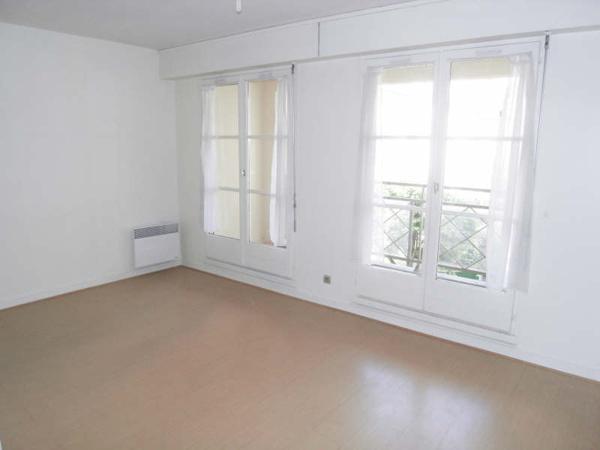 APPARTEMENT POISSY - 1 pièce(s) - 25 m2