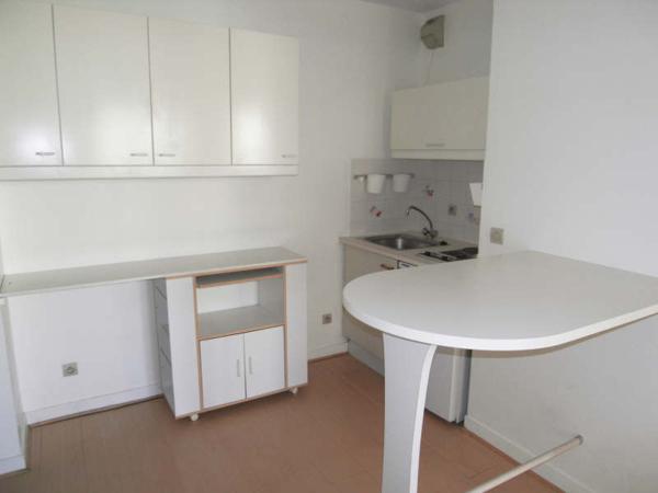 APPARTEMENT POISSY - 1 pièce(s) - 25 m2