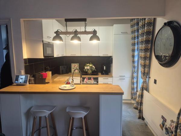 Superbe Demeure avec jardin et bois de 4097 M2