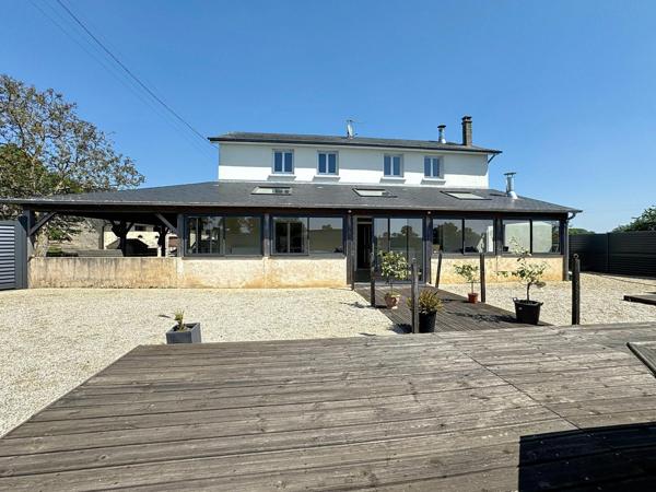 Propriété équestre d’exception : écurie 37 boxes, maison, piste, étang, 15 hectares