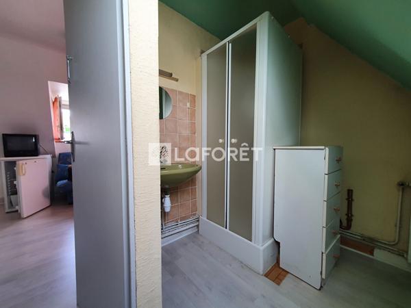 Achat immeuble Pierrefort - 9 pièce(s) - 180 m² - 60 000 €