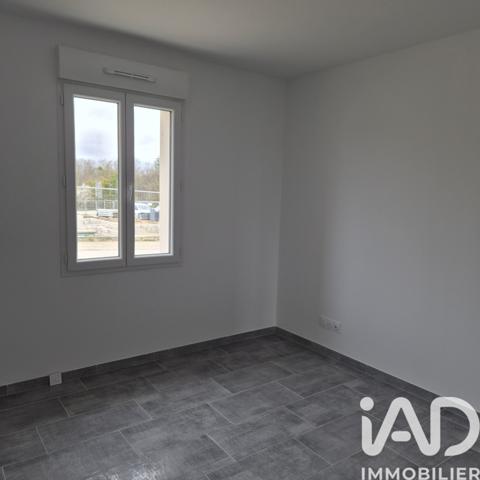 Maison à vendre 5 pièces 93 m² Saint-Julien-les-Villas