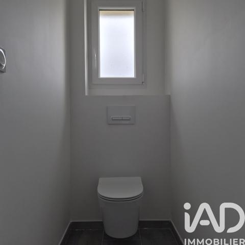 Maison à vendre 5 pièces 93 m² Saint-Julien-les-Villas