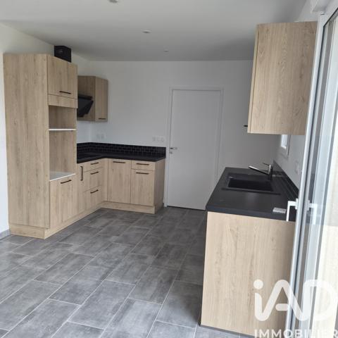 Maison à vendre 5 pièces 93 m² Saint-Julien-les-Villas