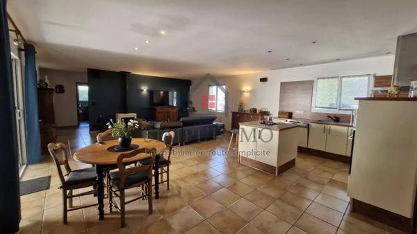 Maison T4 + 2 studios de 20m2