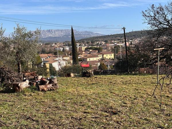 Terrain à vendre à Gardanne - 900m² -