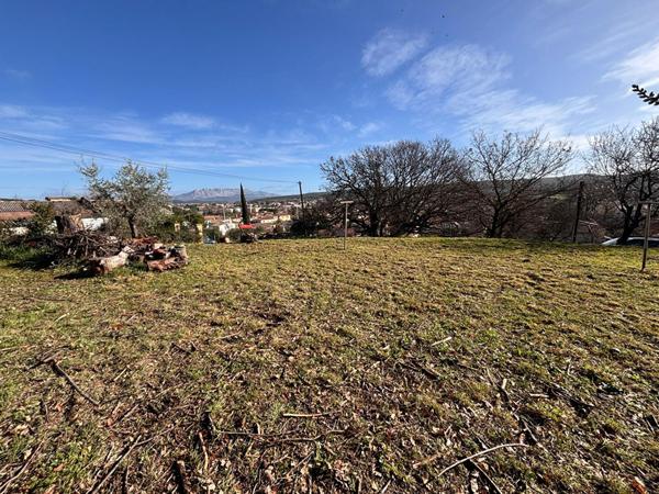 Terrain à vendre à Gardanne - 900m² -