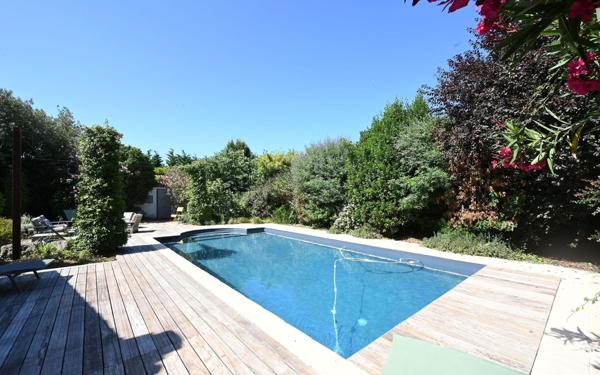 Maison à vendre    8 pièces •  Les Portes-en-Ré