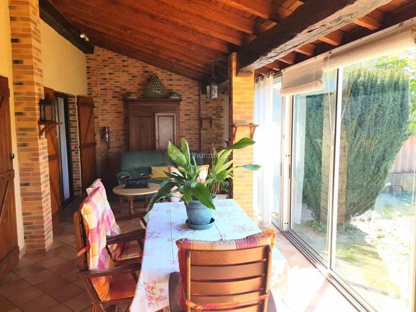 Vente                                                      Maison
                        
                     5 pièces                      111 m2                     à Albi