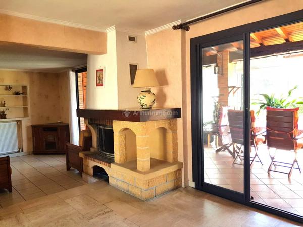Vente                                                      Maison
                        
                     5 pièces                      111 m2                     à Albi