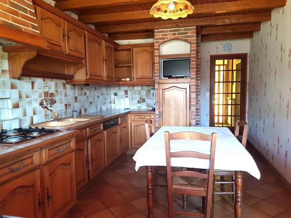 Vente                                                      Maison
                        
                     5 pièces                      111 m2                     à Albi