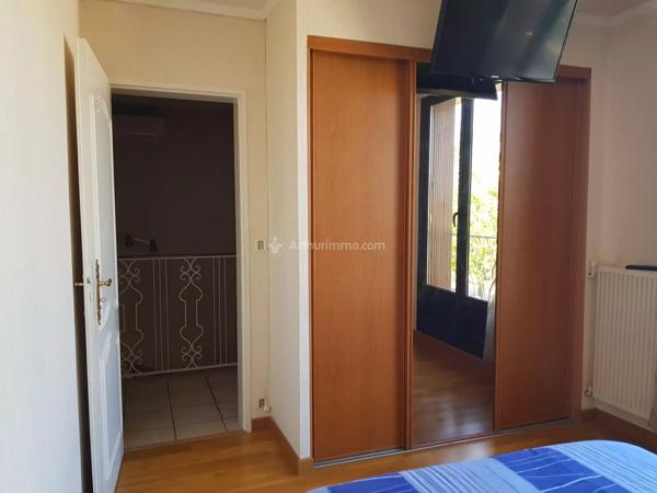 Vente                                                      Maison
                        
                     5 pièces                      111 m2                     à Albi