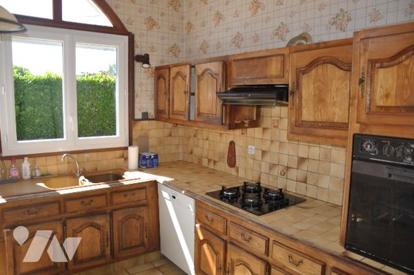 BOUSSENS, 40 mns de TOULOUSE, villa 117m², grand garage et piscine sur 736m². prix 190.800 € CC