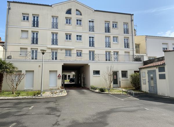 Appartement 3 pièces de 80m2, avec ascenseur et garage