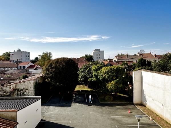 Appartement 3 pièces de 80m2, avec ascenseur et garage