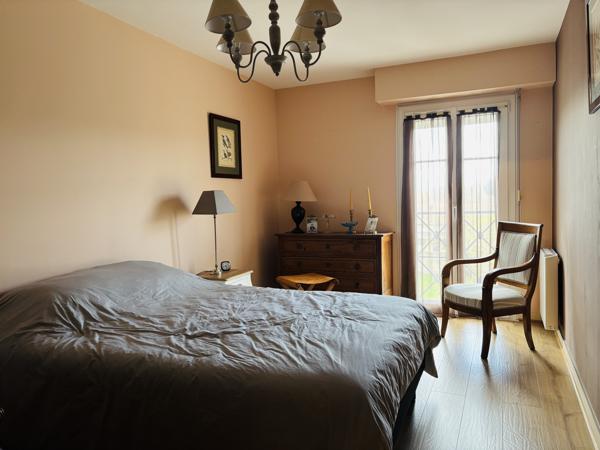 Appartement 3 pièces de 80m2, avec ascenseur et garage