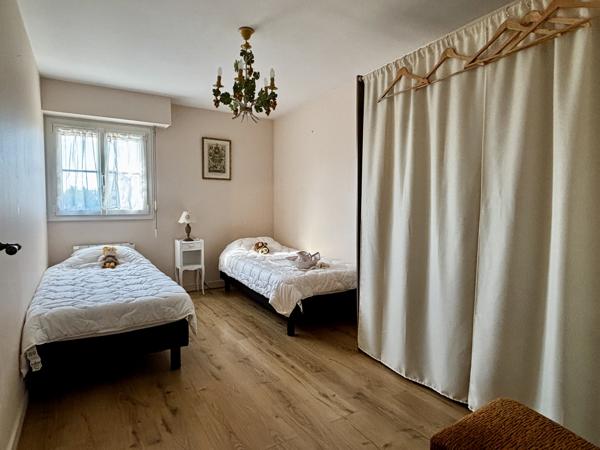 Appartement 3 pièces de 80m2, avec ascenseur et garage