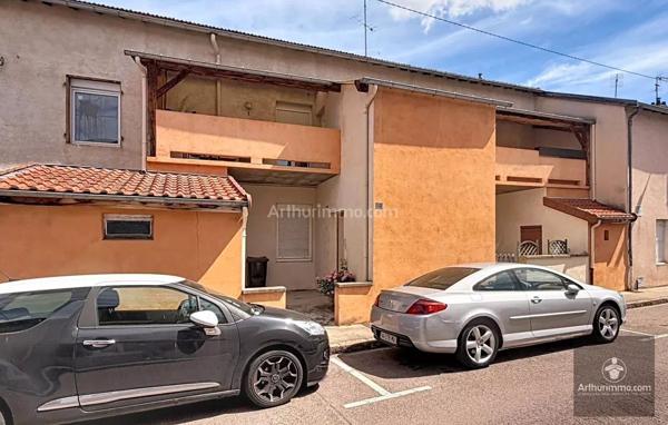 Vente                                                      Immeuble
                        
                     14 pièces                      235 m2                     à Roanne