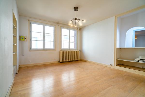 Immeuble à vendre |  L'Île-Bouchard |  204 m²