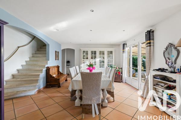 Maison à vendre 5 pièces 141 m² Grasse