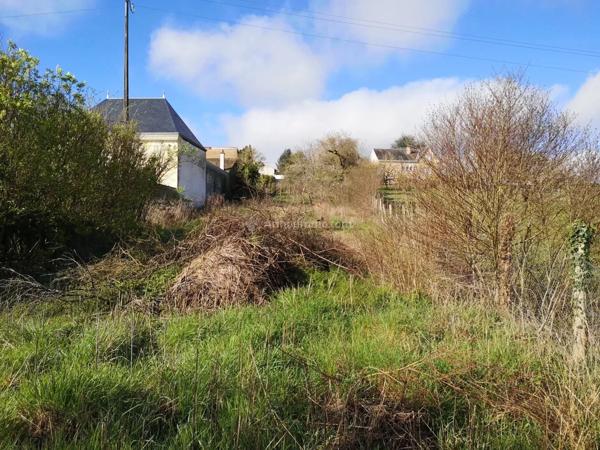 Vente Terrain 1364 m2 à La Chartre-sur-le-Loir