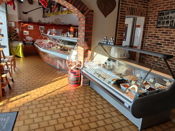 Immeuble Mixte . Local Commercial + Deux Logements . Opportunité Investisseur