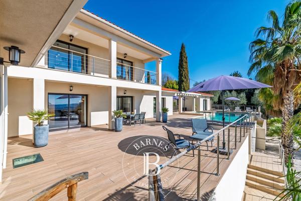 Châteauneuf-Grasse, Villa 5 Chambres -  281 m² à vendre
