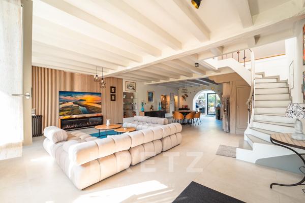 Adresse d’exception face au Mail – Maison élégante avec jardin et vue mer