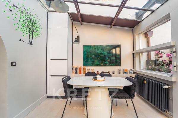 Adresse d’exception face au Mail – Maison élégante avec jardin et vue mer