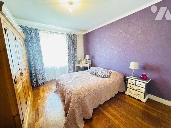 À Vendre : Maison Familiale Rénovée et Soignée à Quimperlé (29)
Découvrez cette magnifique mai...