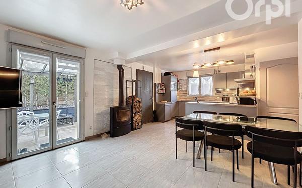 Maison à vendre    4 pièces • 75 m2 Vétraz-Monthoux