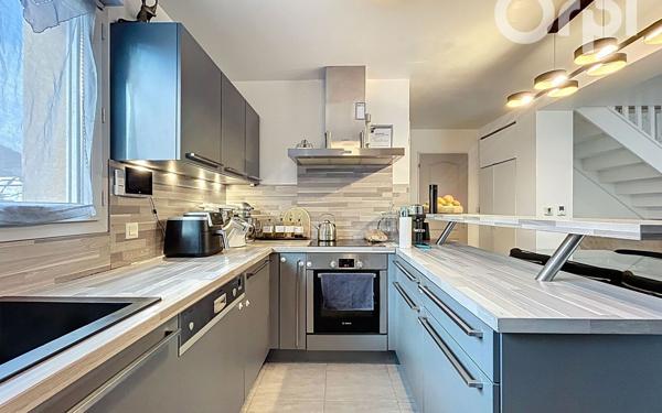 Maison à vendre    4 pièces • 75 m2 Vétraz-Monthoux