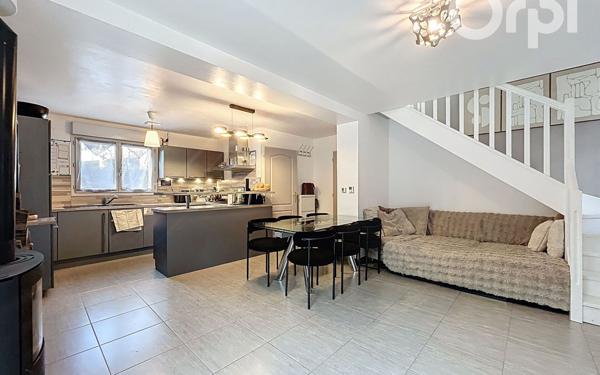 Maison à vendre    4 pièces • 75 m2 Vétraz-Monthoux