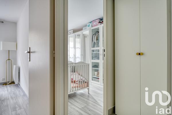 Appartement à vendre 4 pièces 74 m² Saint-Brice-sous-Forêt