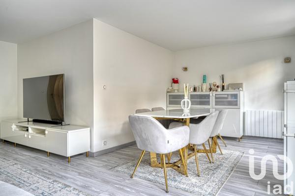 Appartement à vendre 4 pièces 74 m² Saint-Brice-sous-Forêt