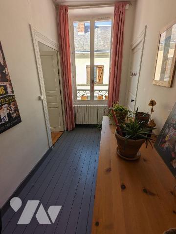 Maison à Vendre à Nogent-le-Rotrou (28400) en Eure-et-Loir (28)

Charmante maison de ville d'...