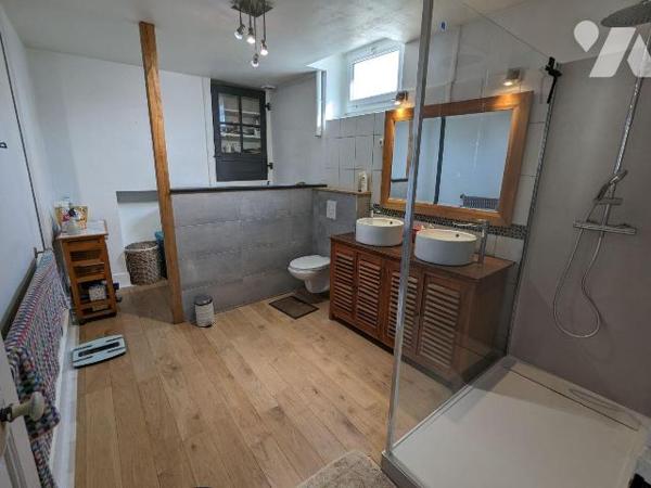 Maison à Vendre à Nogent-le-Rotrou (28400) en Eure-et-Loir (28)

Charmante maison de ville d'...