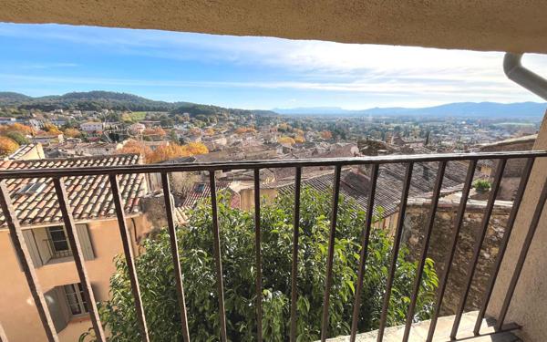 Maison à vendre    5 pièces •  Cadenet