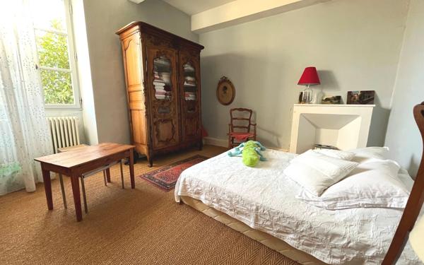 Maison à vendre    5 pièces •  Cadenet