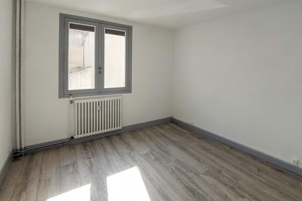 CARCASSONNE – PALAIS & BORDS D’AUDE A louer 3 pièce(s) 66.50 m2