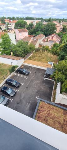 MINIMES T3 avec terrasse - 2 parking