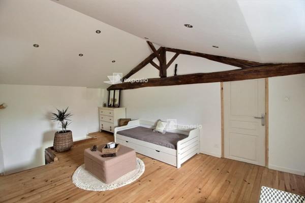 Maison Aigondigne 5 pièce(s) 179 m2