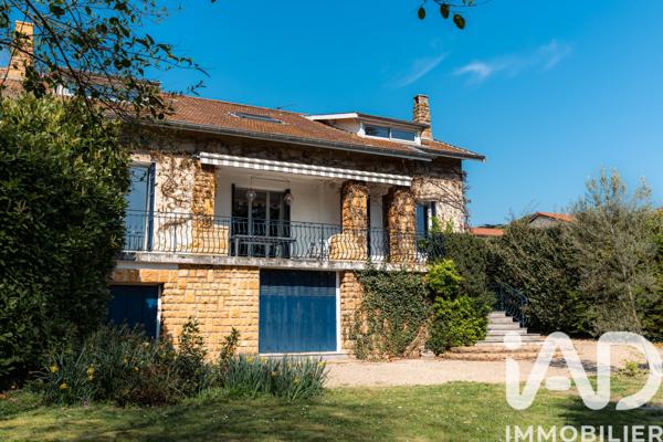 Maison à vendre 8 pièces 236 m² Écully