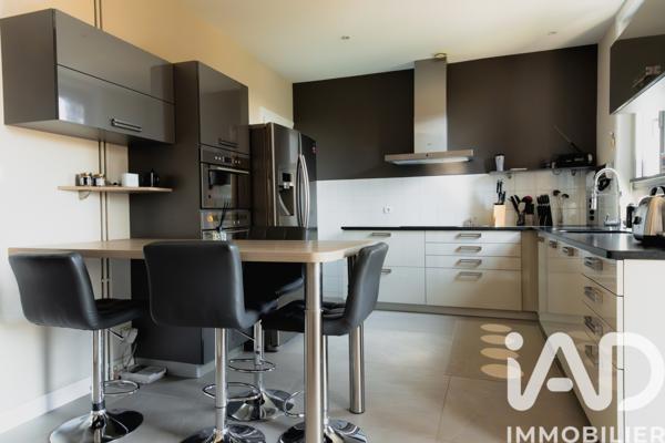 Maison à vendre 8 pièces 236 m² Écully