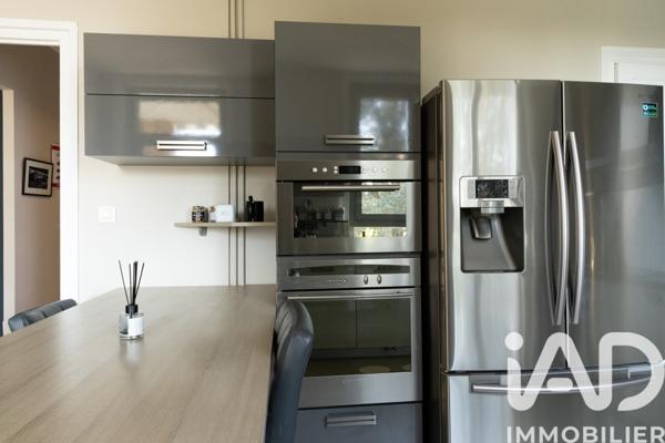 Maison à vendre 8 pièces 236 m² Écully