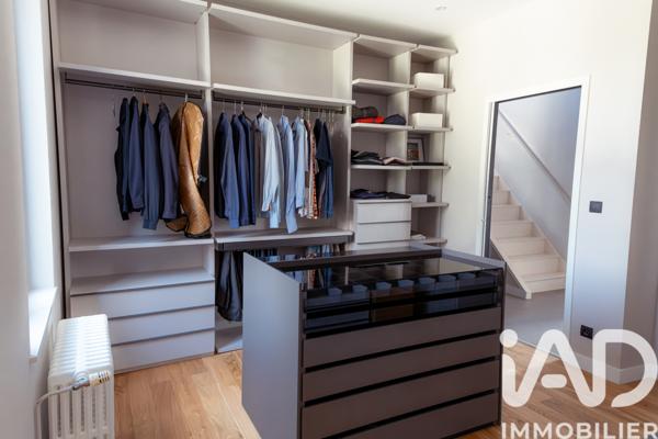 Maison à vendre 8 pièces 236 m² Écully