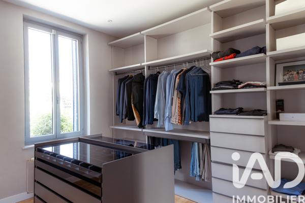 Maison à vendre 8 pièces 236 m² Écully