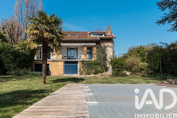 Maison à vendre 8 pièces 236 m² Écully