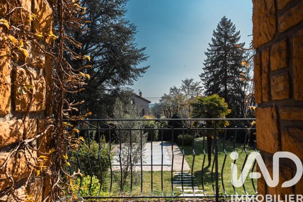 Maison à vendre 8 pièces 236 m² Écully